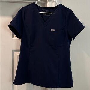 Navy Women’s Figs top